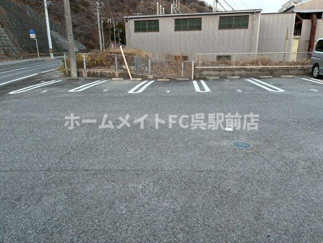 オーシャンビュー駿河の駐車場