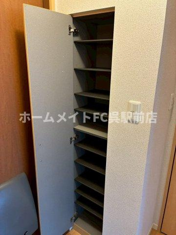 オーシャンビュー駿河の収納