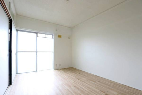 ビレッジハウス旭ヶ丘2号棟の居間・リビング|ビレッジハウスの同一物件・同一タイプの間取りの写真です