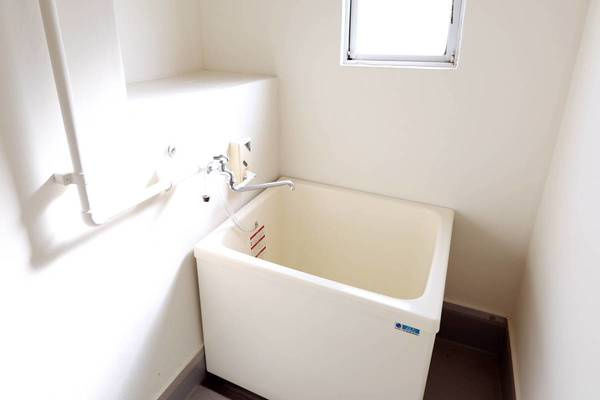 ビレッジハウス富岡第二2号棟の浴室|ビレッジハウスの同一物件・同一タイプの間取りの写真です