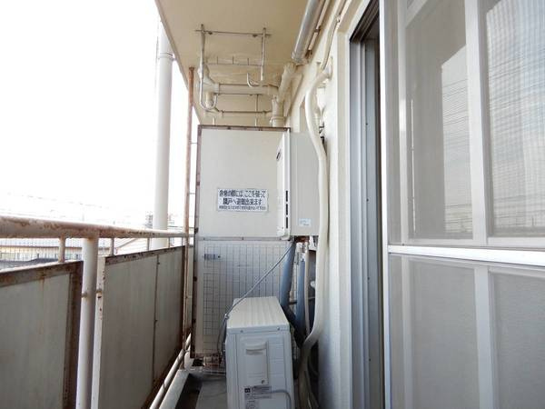 ビレッジハウス富岡1号棟のバルコニー|ビレッジハウスの同一物件・同一タイプの間取りの写真です