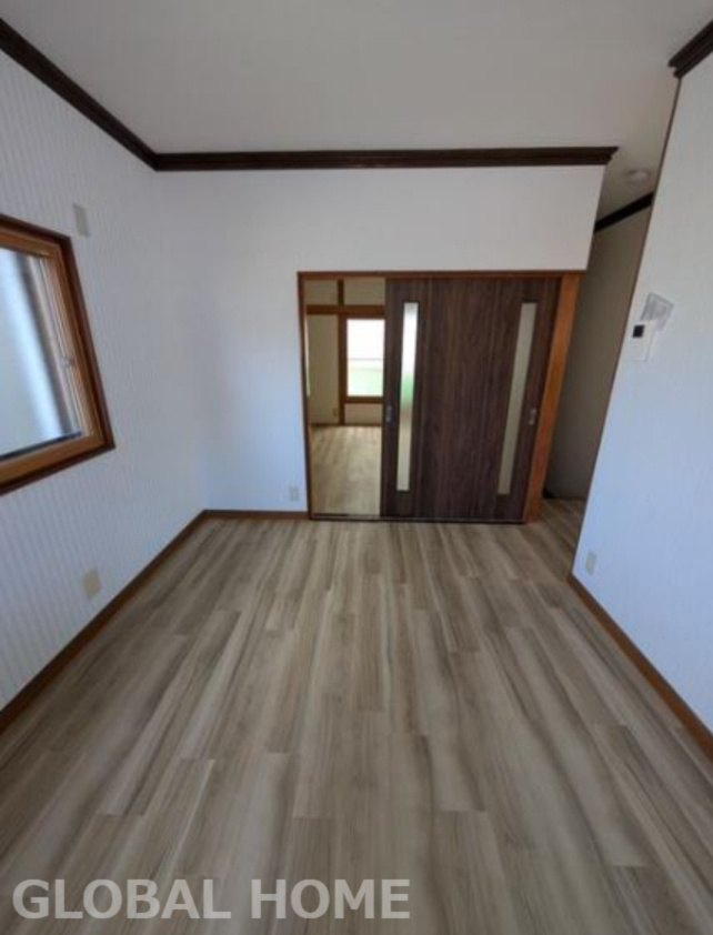 東大阪市中石切町　中古戸建の洋室