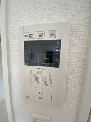 【セキュリティ】 | オリエンタル靭本町 | オリエンタル靭本町　TV付モニターフォン