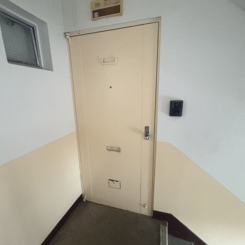 高砂ハイツＤのエントランス