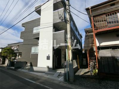 坂戸市関間１丁目の賃貸マンションの外観