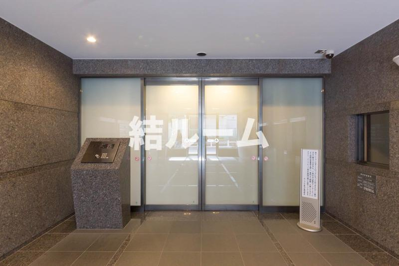 北区志茂２丁目の賃貸マンションのロビー