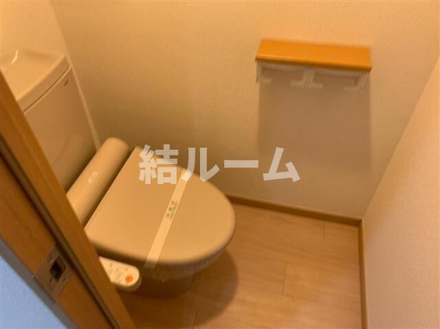 北区志茂２丁目の賃貸マンションのトイレ