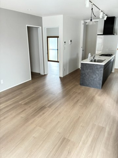 【居間・リビング】 | 仏生山町売戸建