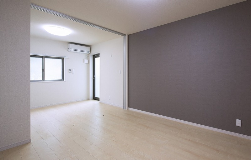 フジパレス東三国Ⅲ番館の居間・リビング