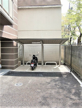 メイクスデザイン上石神井のその他共用部分|バイク置場です