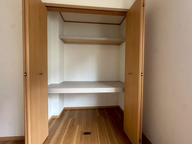 糟屋郡篠栗町和田１丁目のアパートの収納|別部屋同タイプのお写真です。