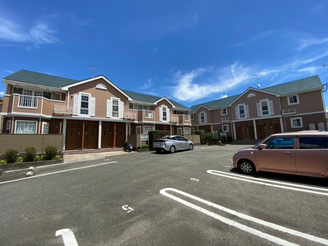 糟屋郡篠栗町和田１丁目のアパートの駐車場