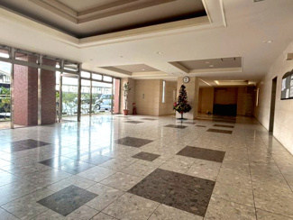 【エントランス】 | グランパル西原 | 管理の行き届いた綺麗なエントランスです