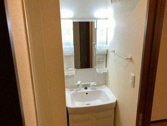 【独立洗面台】 | Lust　Strahl