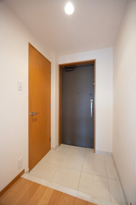 【玄関】 | マチュリティ小石川 | ※写真は同タイプ住戸です。