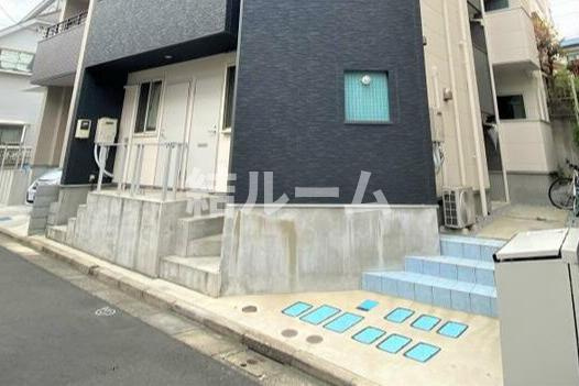 板橋区中台１丁目のアパートのエントランス