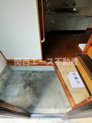 【玄関】 | 新池島町２丁目貸家