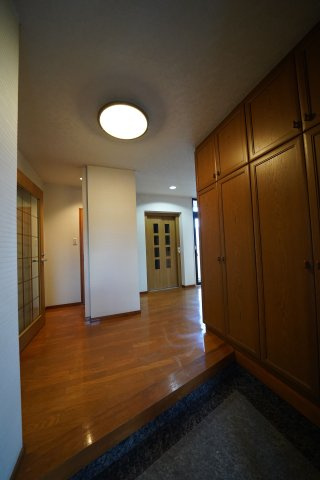 【玄関】 | 持田町1-131-2