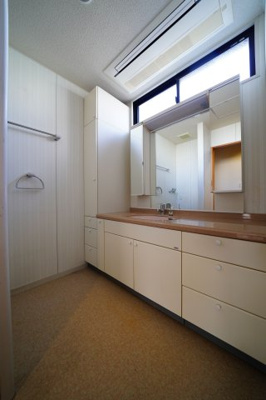 【独立洗面台】 | 持田町1-131-2