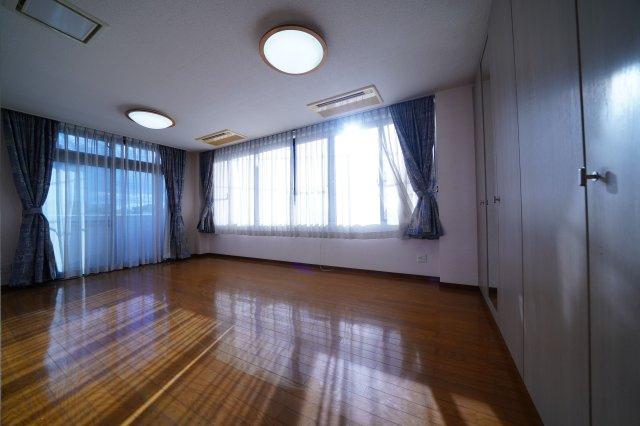 【洋室】 | 持田町1-131-2 | 3F