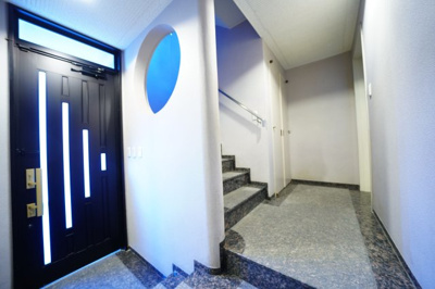 【エントランス】 | 持田町1-131-2