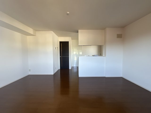 クローバーシャトレの居間・リビング