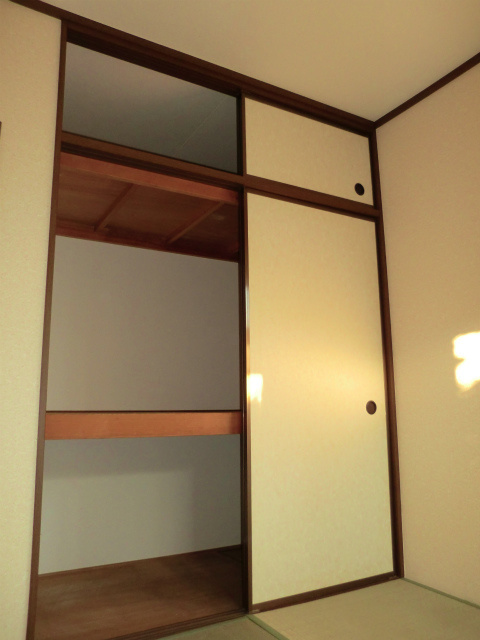 メゾンシェラの収納|★天袋付きで奥行きのある押入れ★