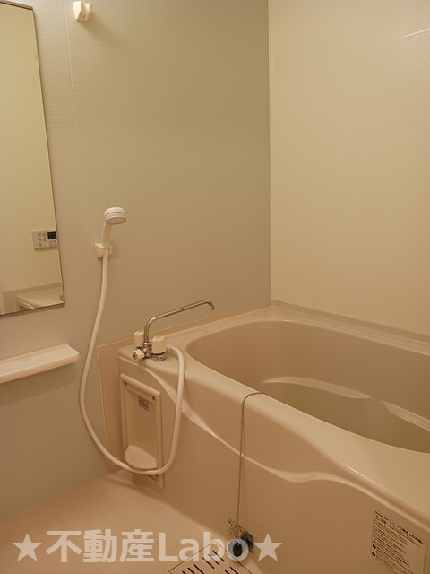 ボヌール旭野の浴室