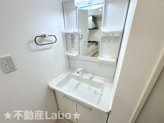 徳島市上吉野町３丁目のテラスの洗面所