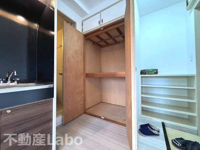 徳島市佐古三番町の賃貸マンションの収納