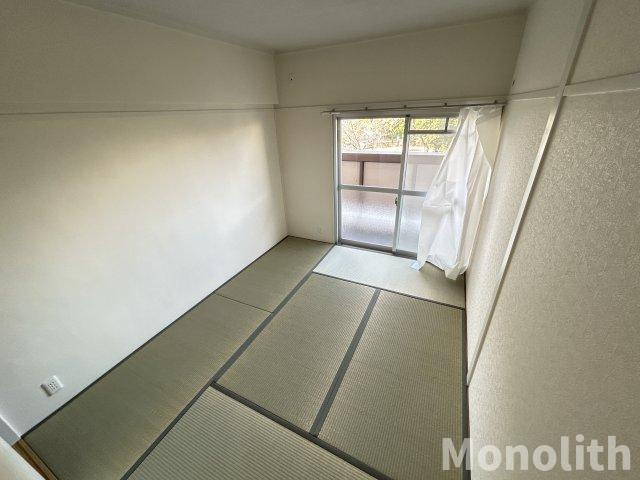 堺市南区原山台１丁の賃貸マンションの和室