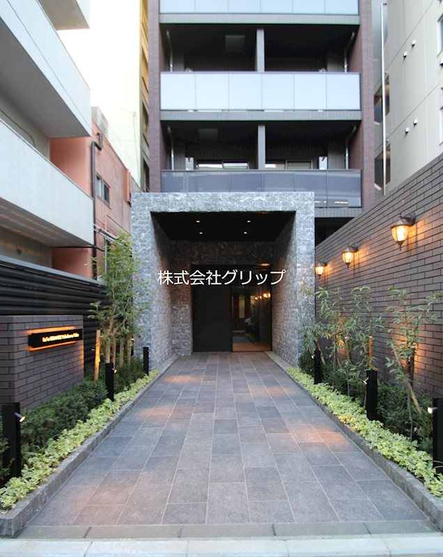 Le'a GRANDE横濱戸部のエントランス