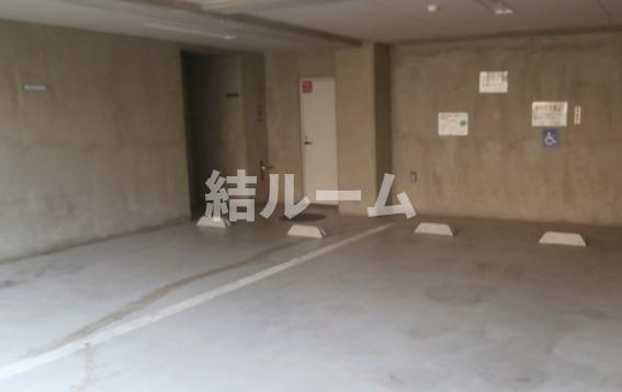 板橋区上板橋２丁目の賃貸マンションの駐車場