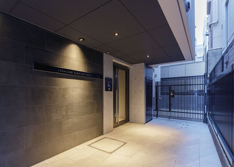 LEGALAND西五反田のエントランス