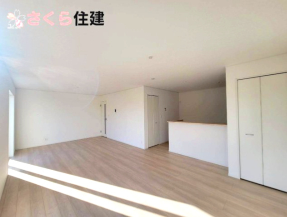 クレイドルガーデン那須塩原市下厚崎第2　2号棟の居間・リビング|21帖の広々としたリビングはエアコン付きになります◎