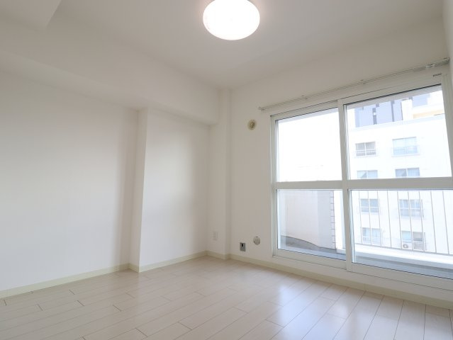 【洋室】 | リラハイツ大通