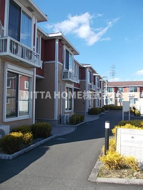 サンリットタウン日高Ⅲのエントランス|清潔感のあるエントランスです☆