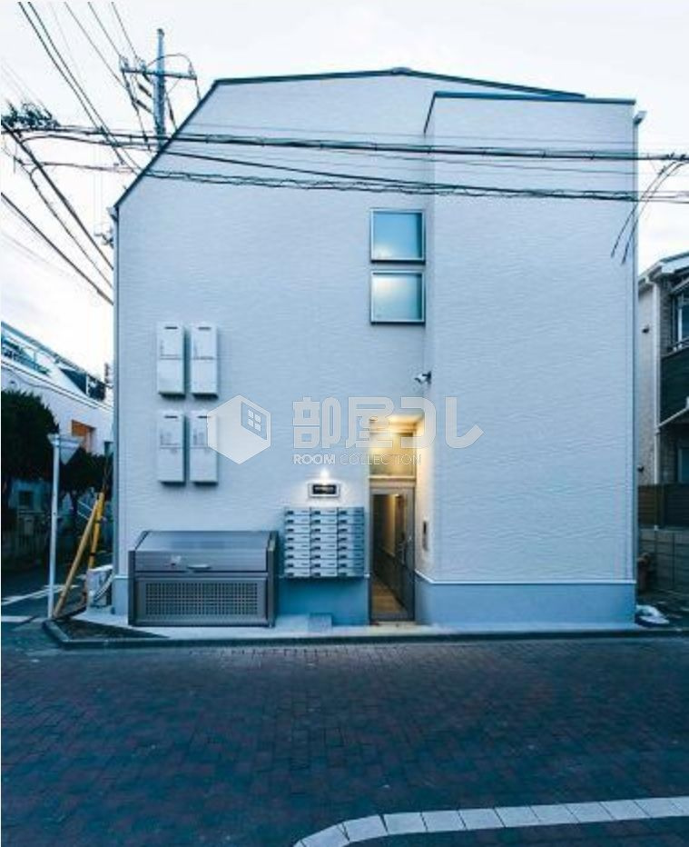 高円寺プレイスの外観