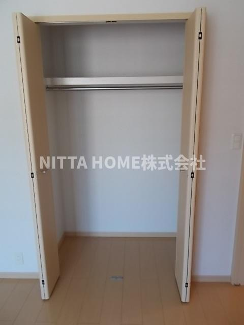 メゾンみやびＥの収納|大きなクローゼットもありますよ◆