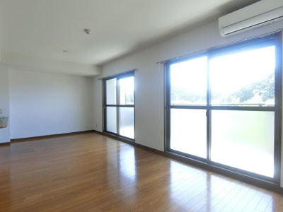 【居間・リビング】 | リバーコート