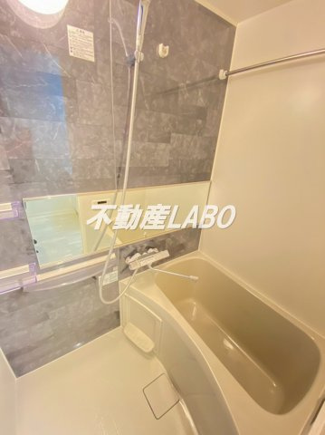 ALEGRIA九条の浴室