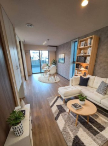 王禅寺西７丁目メゾンの居間・リビング