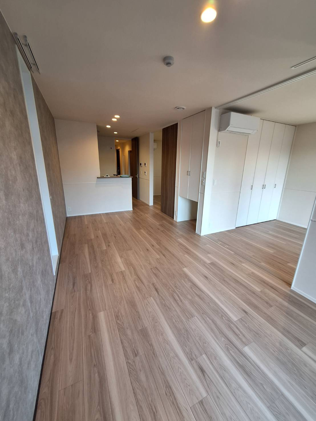 王禅寺西７丁目メゾンの居間・リビング