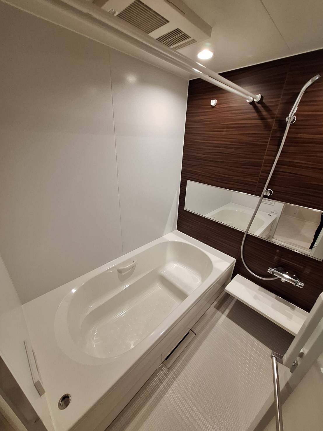 王禅寺西７丁目メゾンの浴室