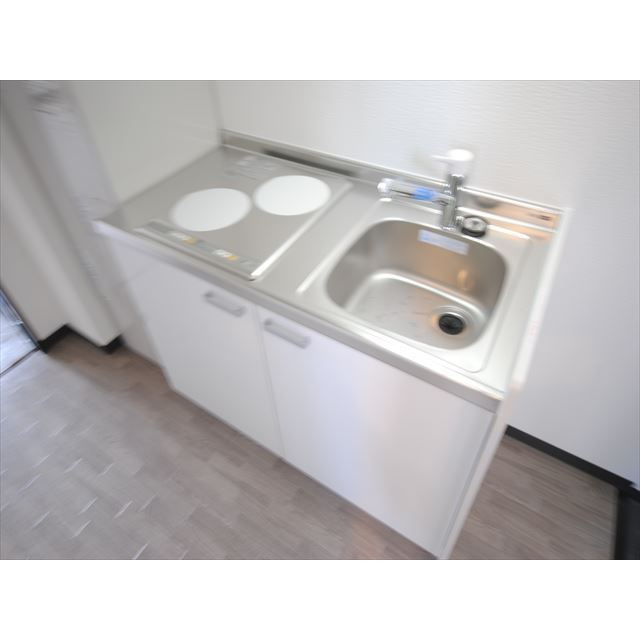 みおつくし布施のキッチン|コンパクトなキッチンで掃除もラクラク