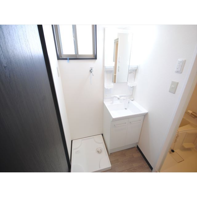 みおつくし布施の洗面所|スペースが確保できる洗面所です