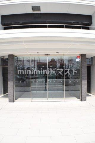 エスリード難波レジデンスのエントランス