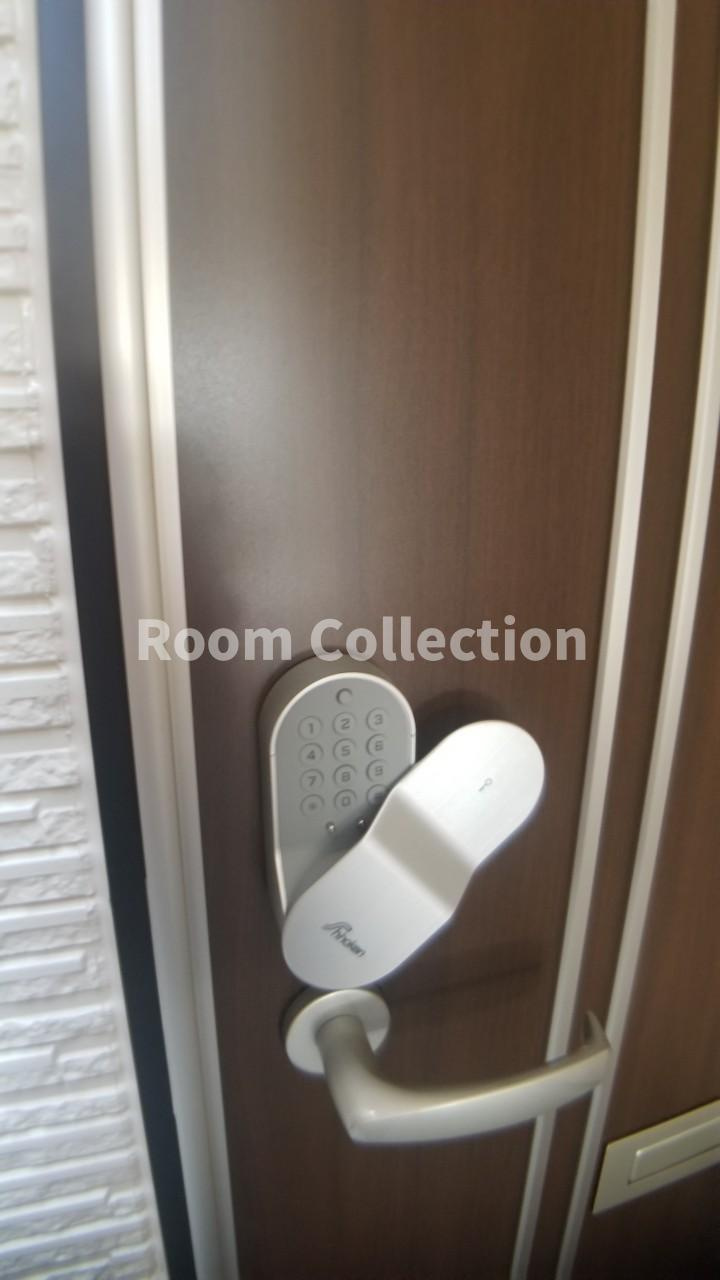 ハーモニーテラス下高井戸Ⅲの玄関