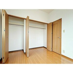 レージュ栄の収納