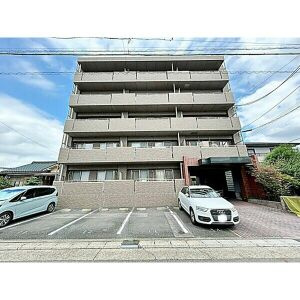 レージュ栄の外観